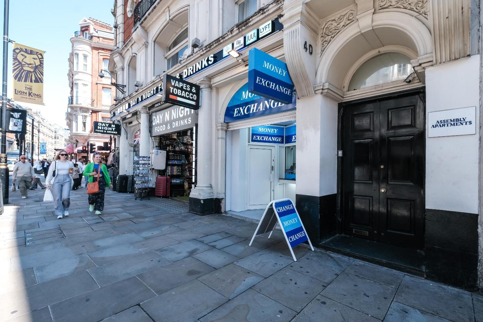 Piccadilly Wonderland Sleep 8 Vra London Exterior photo