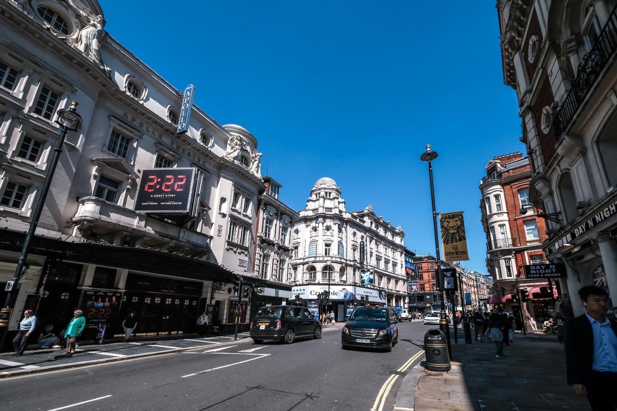 Piccadilly Wonderland Sleep 8 Vra London Exterior photo